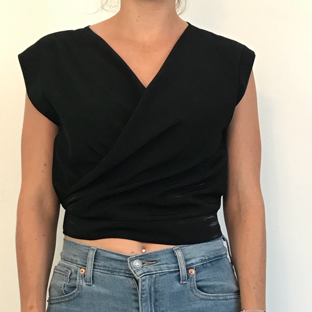 Cropped surplice tip
